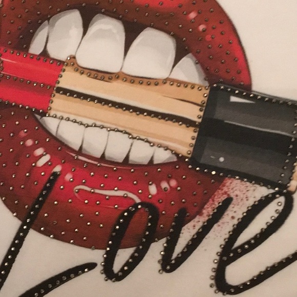 COTTON WHITE T~SHIRT QUALITY CRYSTAL EMBELLISHED “LOVE LIP STICK” SLIGHT STRETCH - Picture 12 of 13